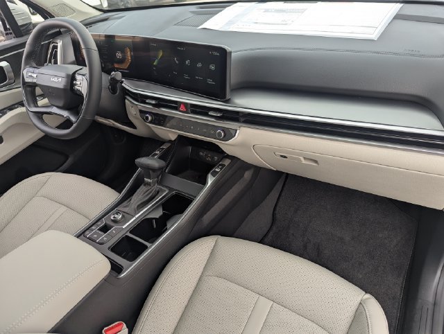 Certified 2026 Kia Sorento S FWD image 12
