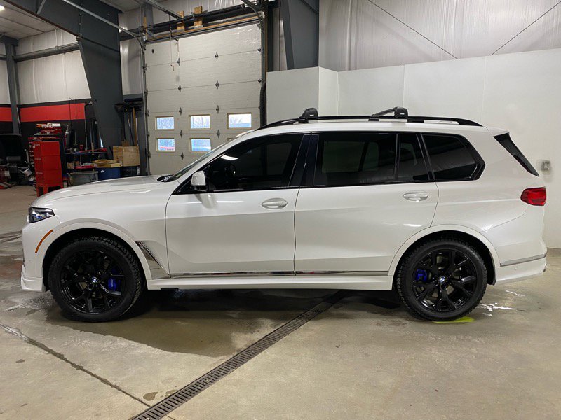 Used 2022 BMW ALPINA XB7 image 5