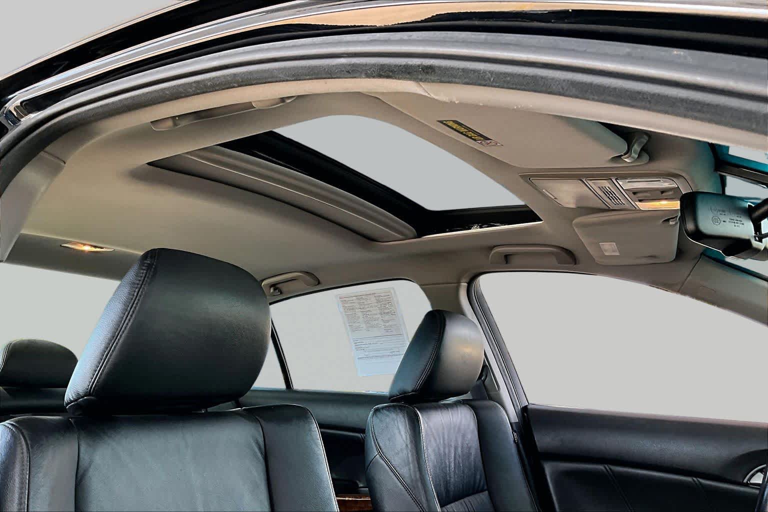 Used 2011 Honda Accord EX-L image 12