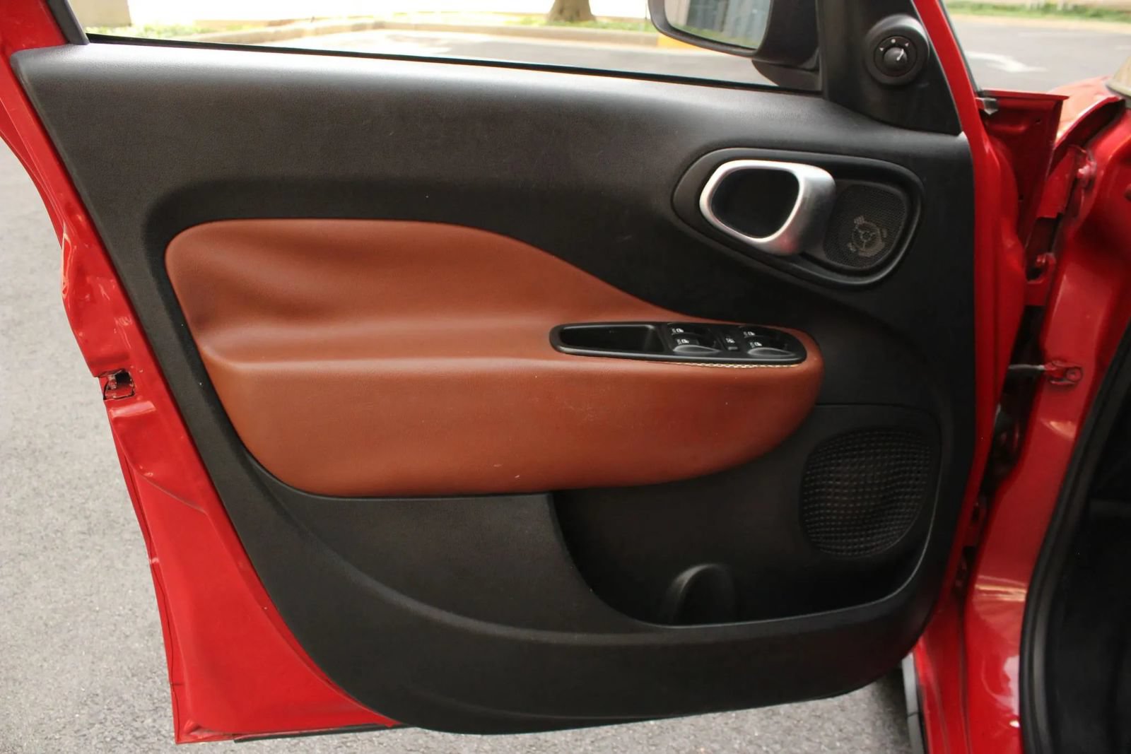 Used 2015 FIAT 500L Trekking FWD image 15