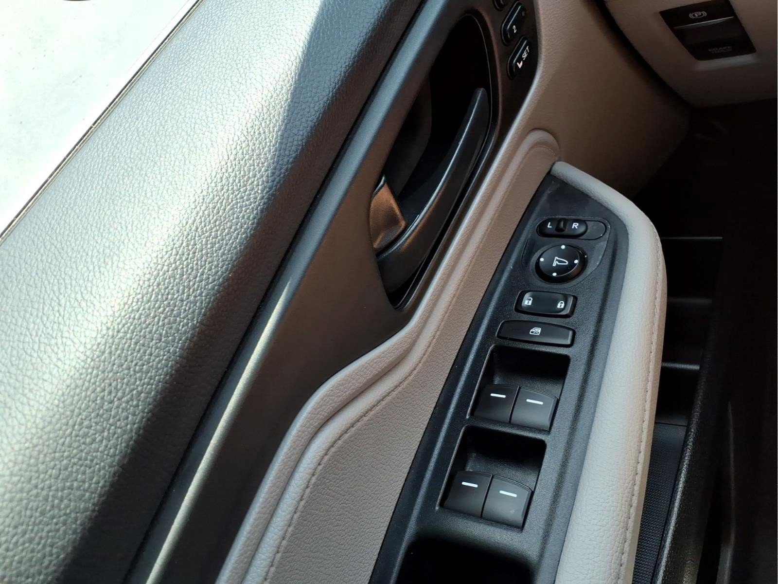 Certified 2024 Honda Odyssey EX-L image 26