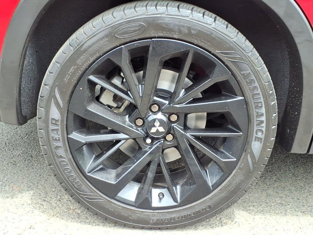 Used 2024 Mitsubishi Outlander SE Black Edition FWD image 33
