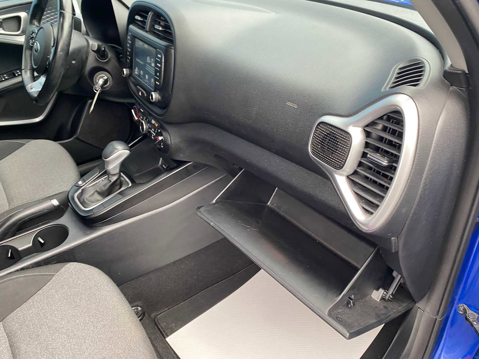 Used 2021 Kia Soul GT-Line FWD image 27