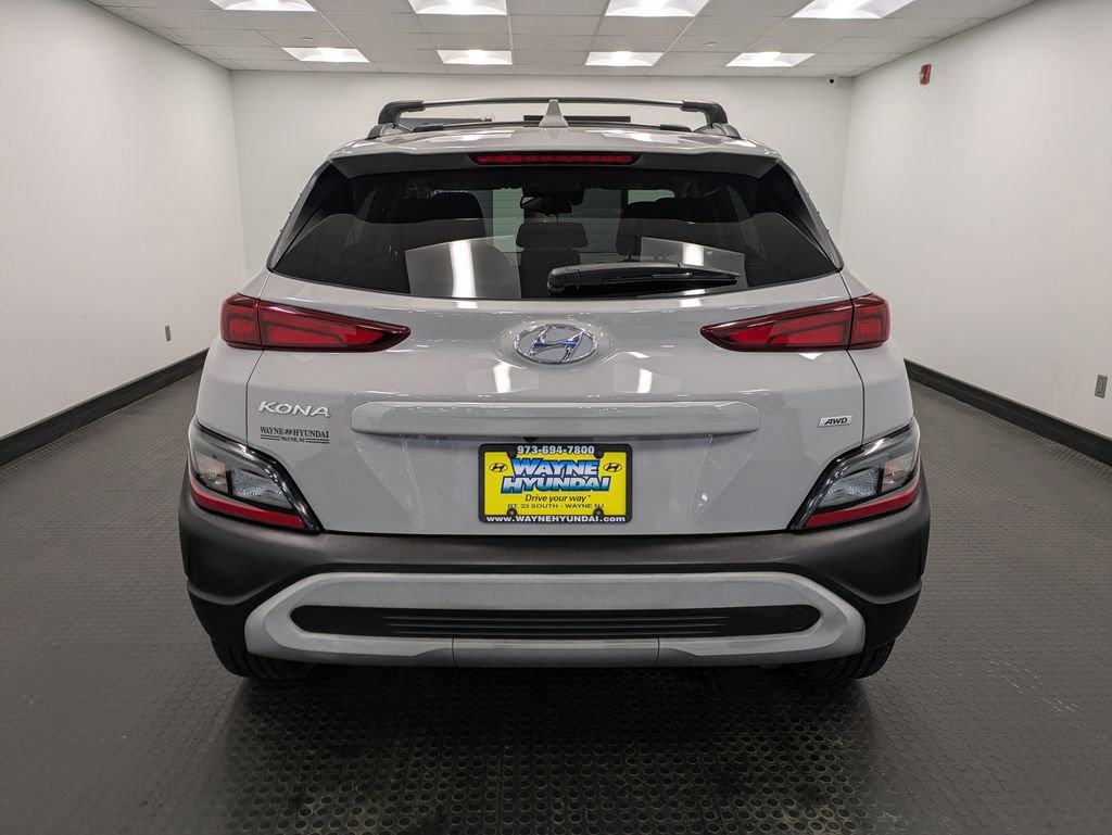 Certified 2023 Hyundai Kona SEL AWD/4WD image 5