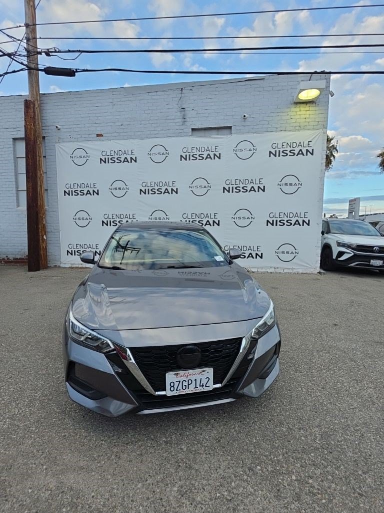 Used 2022 Nissan Sentra SV w/ SV Premium Package FWD image 4