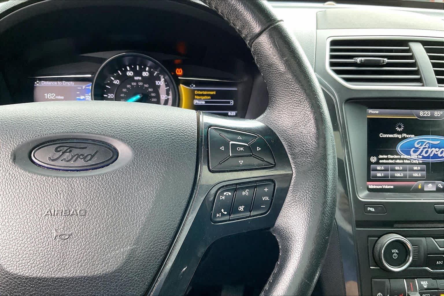 Used 2016 Ford Explorer XLT w/ Equipment Group 202A AWD/4WD image 24