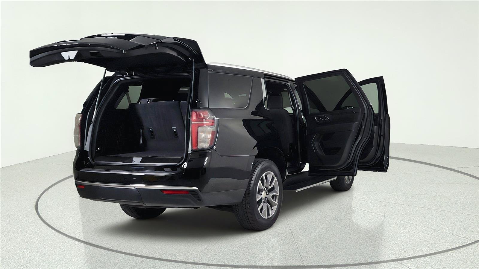 Used 2024 Chevrolet Tahoe LS AWD/4WD image 13