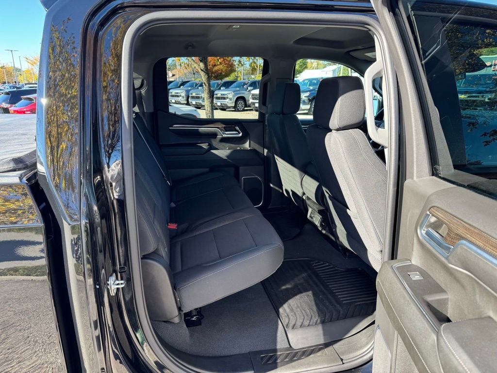 Used 2023 Chevrolet Silverado 1500 LT image 21