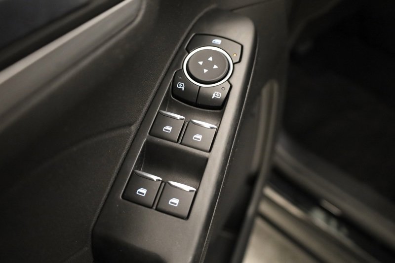 Used 2023 Ford Escape Platinum image 10