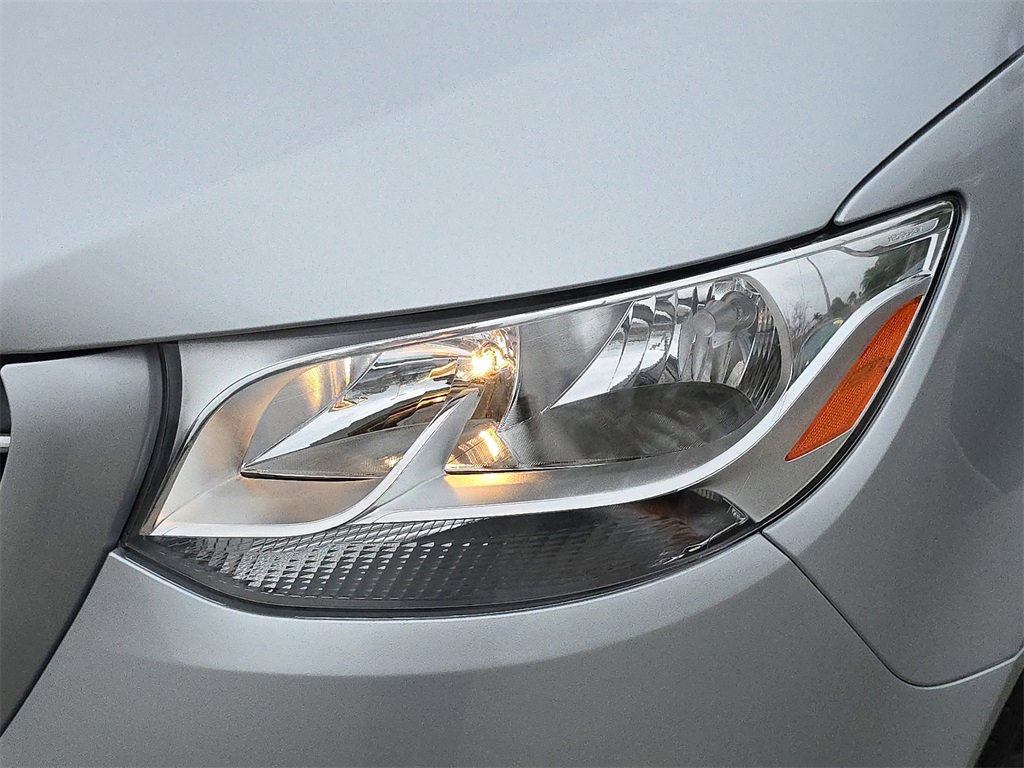 Used 2023 Mercedes-Benz Sprinter 2500 image 36