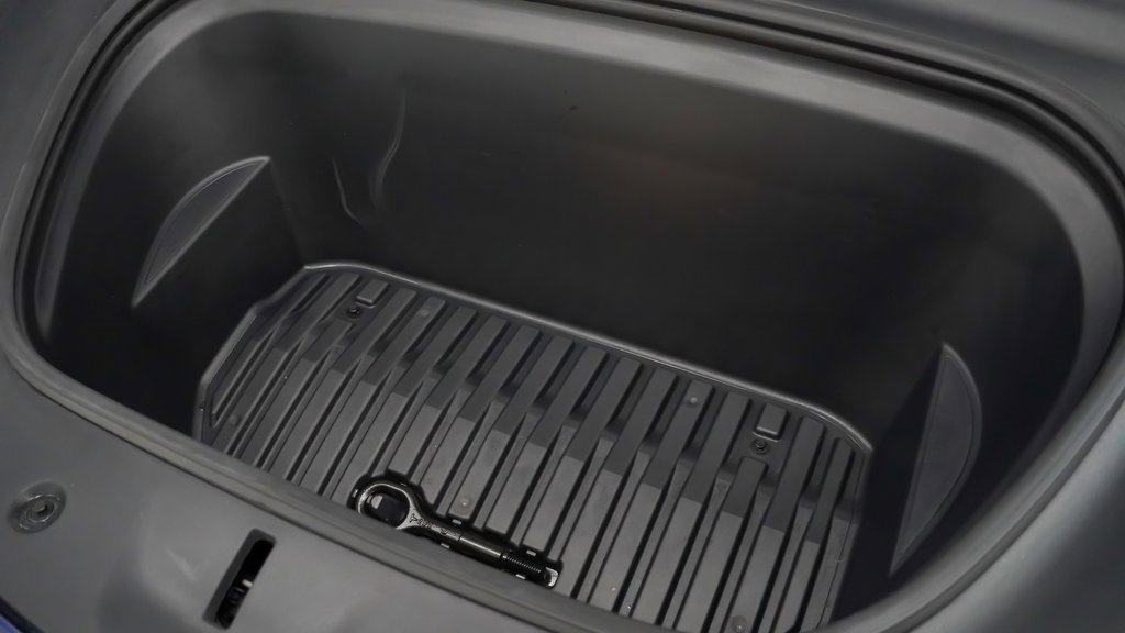 Used 2022 Tesla Model Y Performance image 15