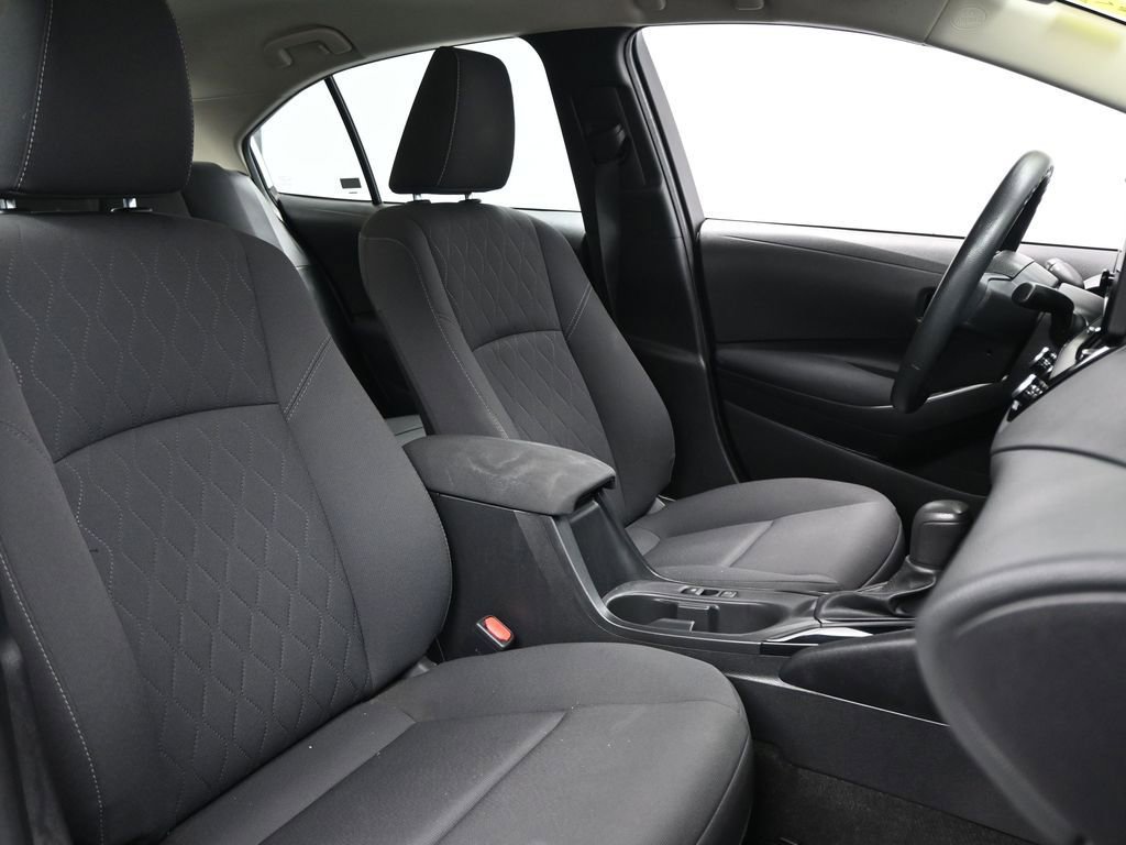 Used 2023 Toyota Corolla LE image 11