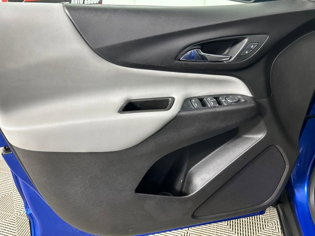 Used 2019 Chevrolet Equinox LS w/ LPO, Floor Liner Package image 11