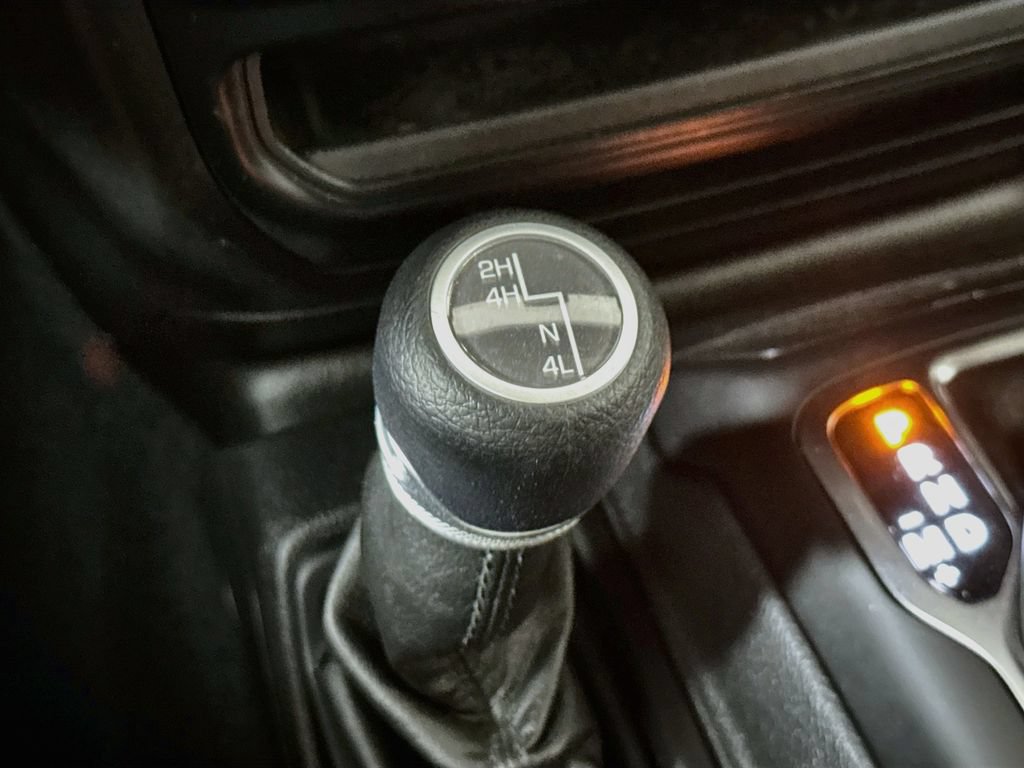 Used 2022 Jeep Wrangler Unlimited Sport AWD/4WD image 23