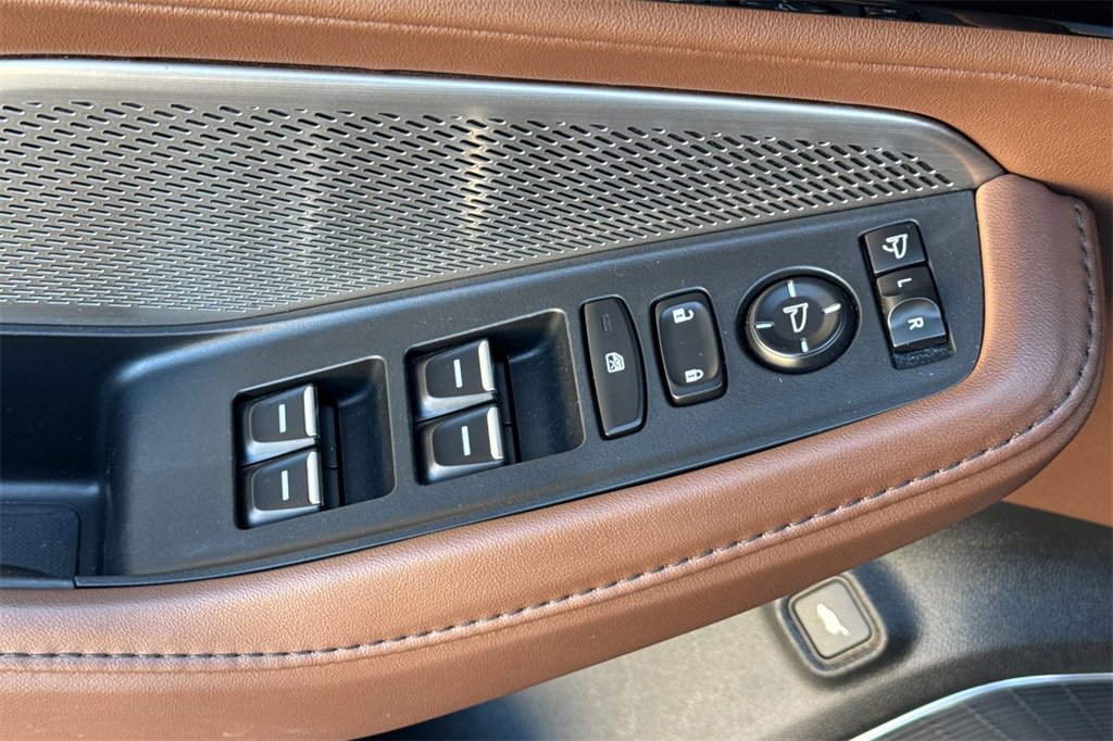 Certified 2023 Acura MDX FWD w/ Technology Package image 16