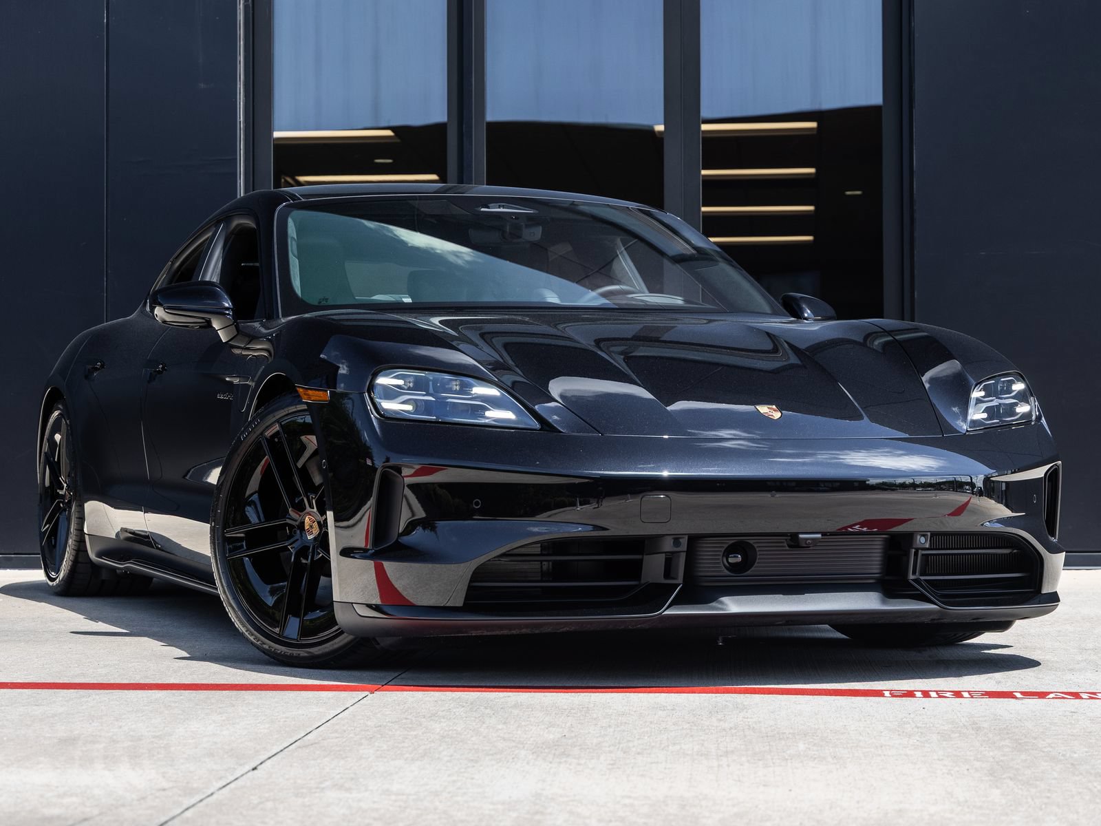 New 2026 Porsche Taycan GTS AWD/4WD image 6
