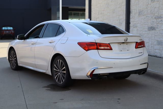 Used 2018 Acura TLX V6 SH-AWD w/ Advance Package image 3