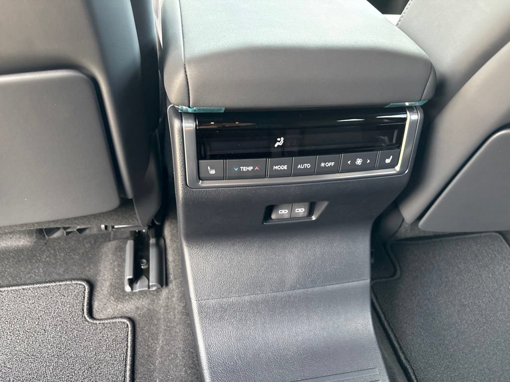 Certified 2026 Lexus GX 550 w/ Cold Area Package AWD/4WD image 18