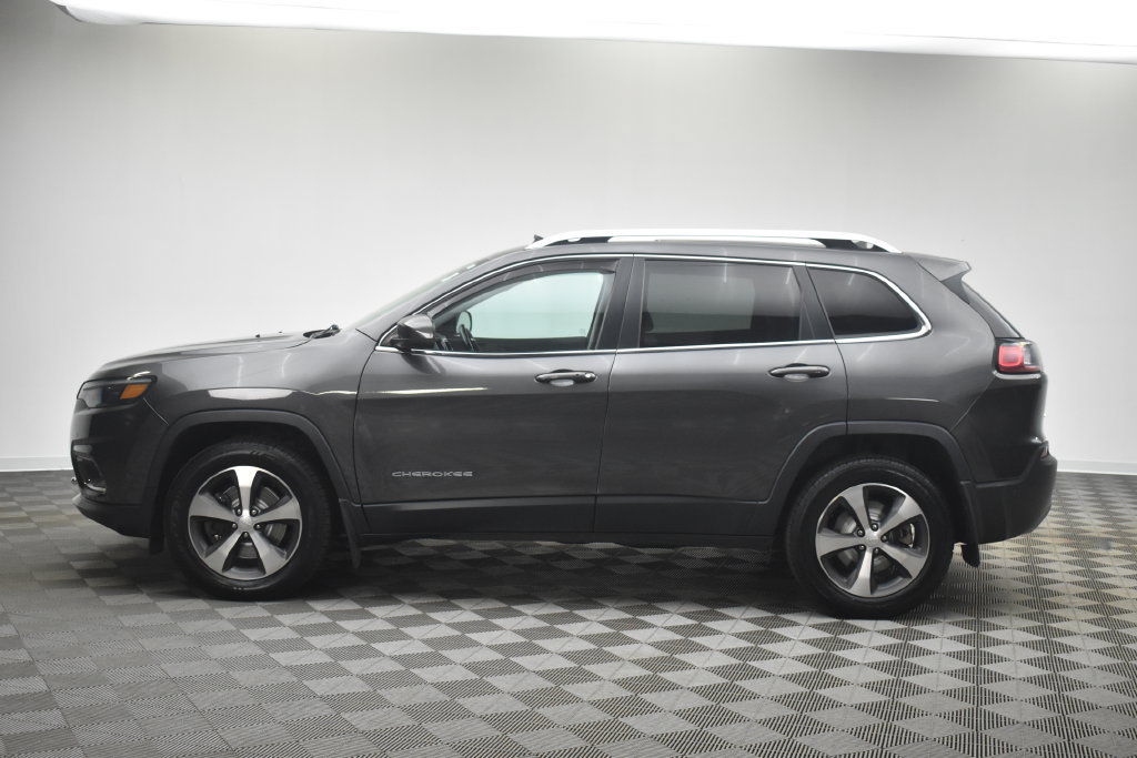 Used 2021 Jeep Cherokee Limited w/ Elite Package AWD/4WD image 9