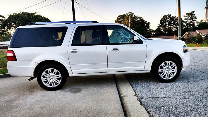 Used 2012 Ford Expedition EL Limited AWD/4WD image 10