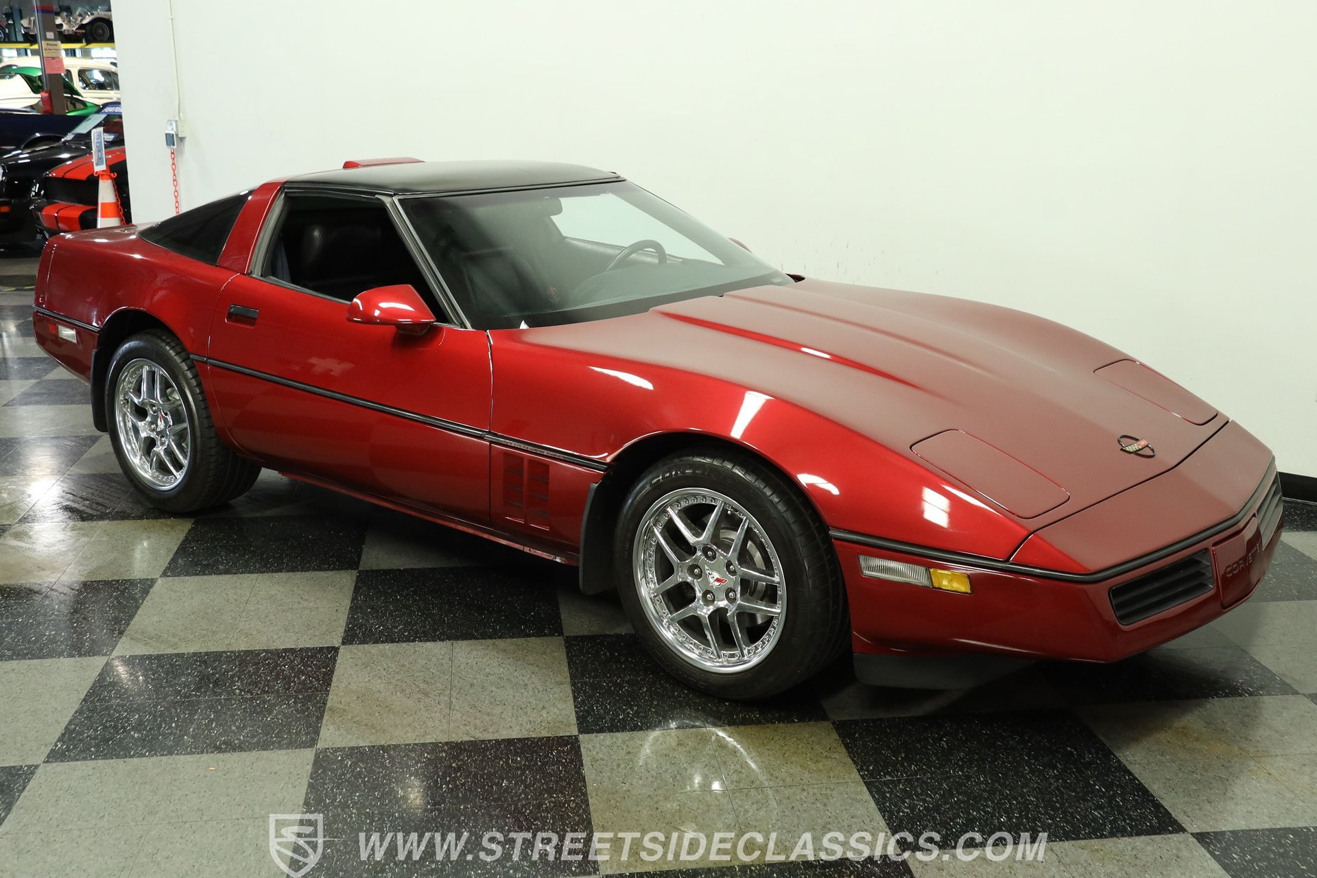 Used 1990 Chevrolet Corvette Coupe RWD image 14