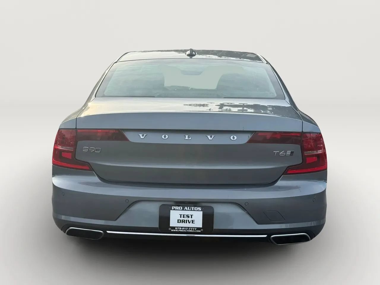 Used 2018 Volvo S90 T6 Inscription w/ Convenience Package AWD/4WD image 6