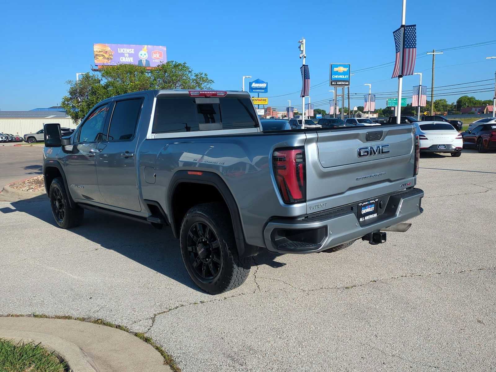 Used 2024 GMC Sierra 2500 AT4 w/ AT4 Premium Plus Package AWD/4WD image 6