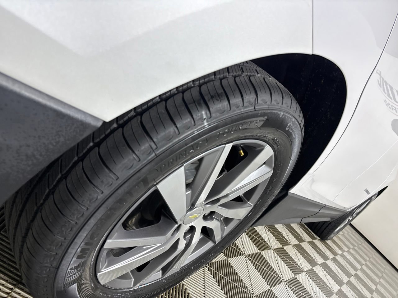 Used 2022 Chevrolet Equinox LT FWD image 35