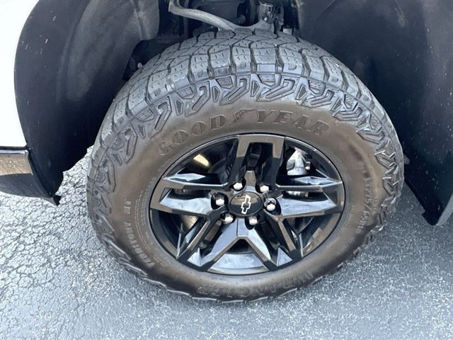 Certified 2024 Chevrolet Silverado 1500 LT Trail Boss w/ Convenience Package II AWD/4WD image 33