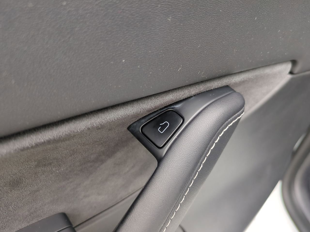 Used 2021 Tesla Model Y Long Range image 14