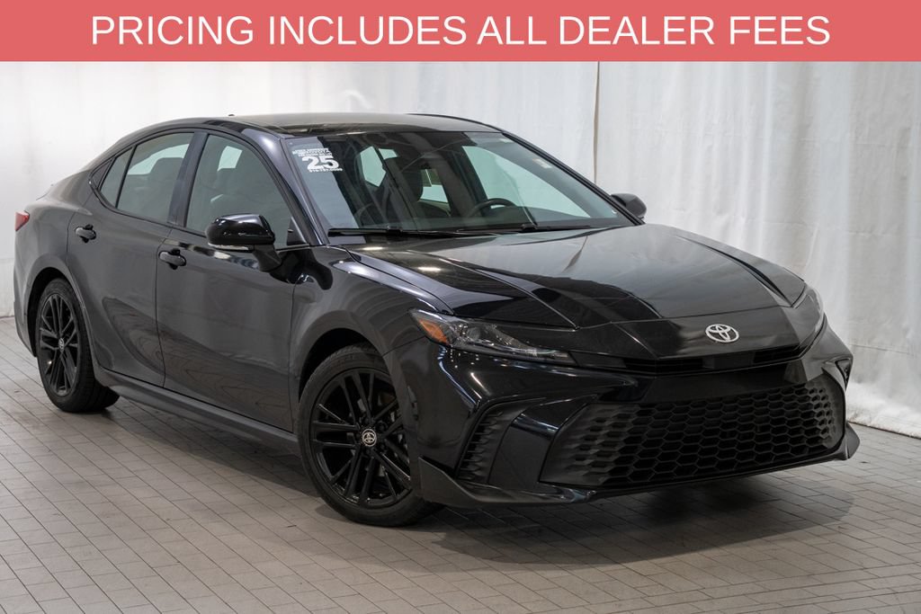Used 2025 Toyota Camry SE