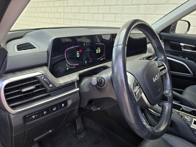 Used 2023 Kia Telluride EX image 14