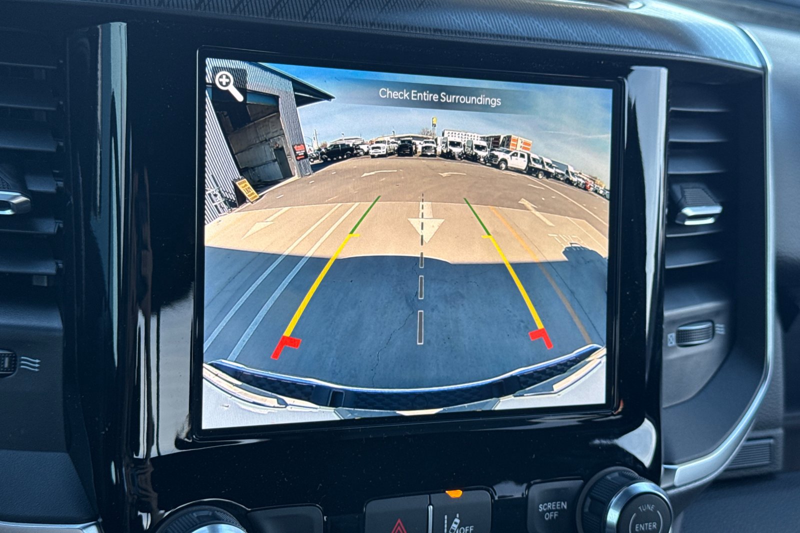 New 2026 RAM 1500 4x4 Crew Cab image 17