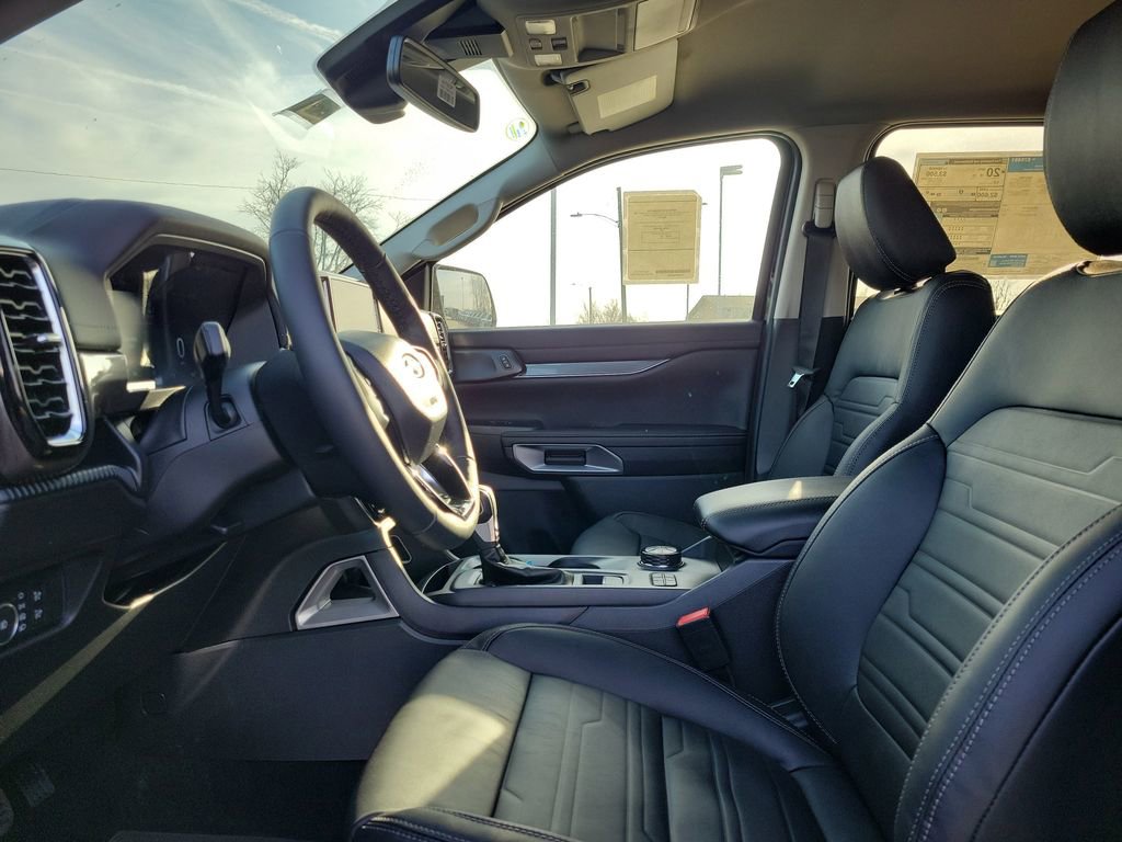 New 2025 Ford Ranger Lariat w/ Trailer Tow Package image 16