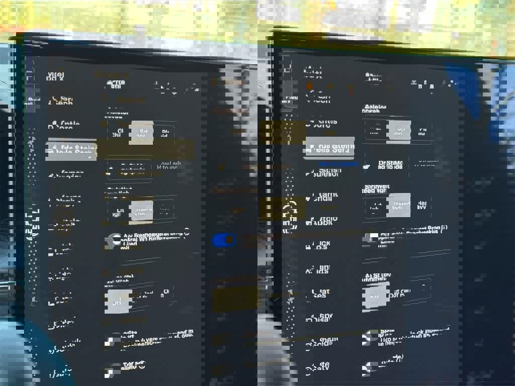 Used 2022 Tesla Model X Plaid image 22