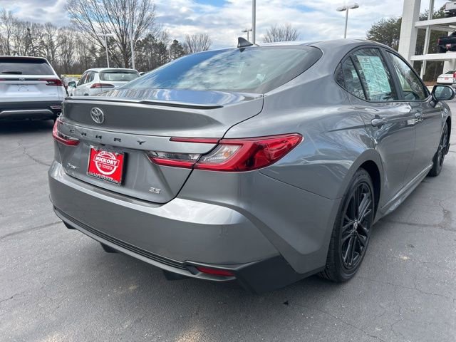 Used 2025 Toyota Camry SE w/ Multimedia Upgrade Package image 5