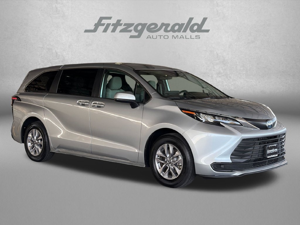 Certified 2025 Toyota Sienna LE