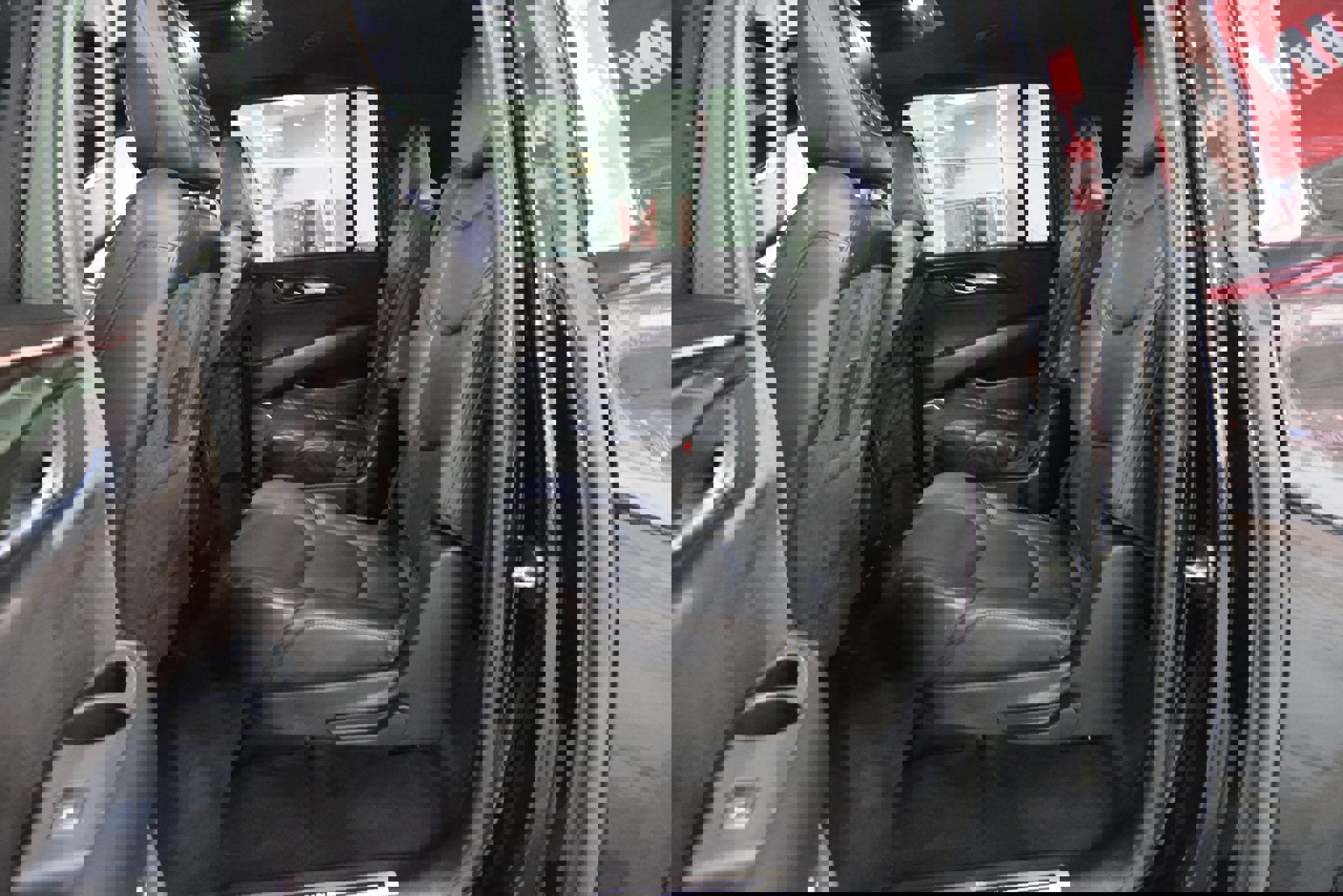 Used 2017 Cadillac Escalade ESV Platinum image 23