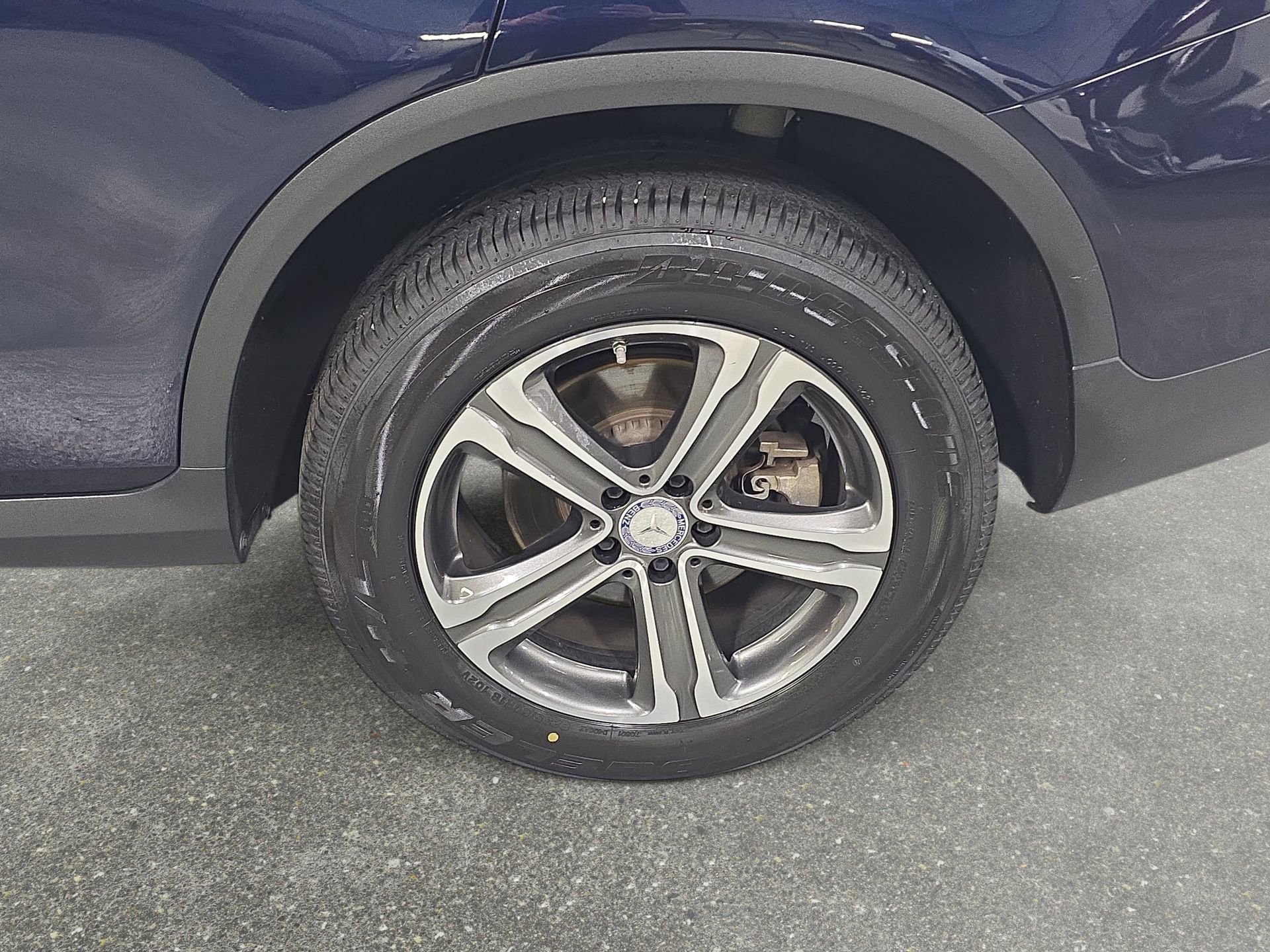 Used 2017 Mercedes-Benz GLC 300 4MATIC image 32