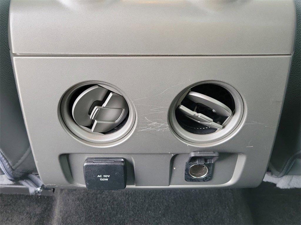 Used 2013 Ford F150 Lariat w/ Luxury Equipment Group image 17