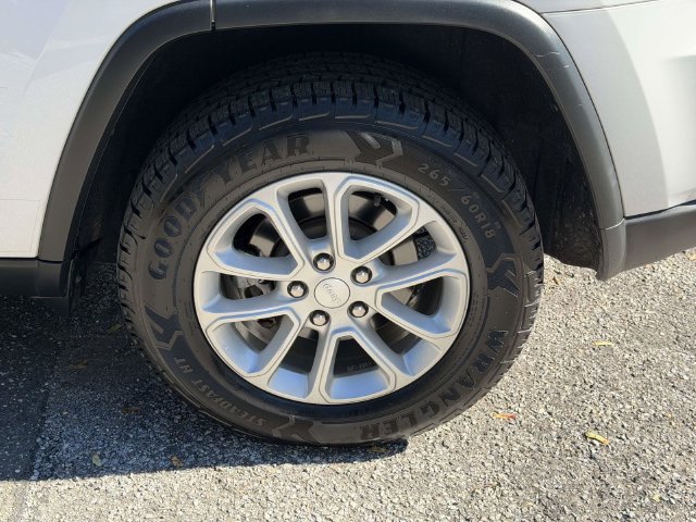 Certified 2021 Jeep Grand Cherokee Laredo AWD/4WD image 14