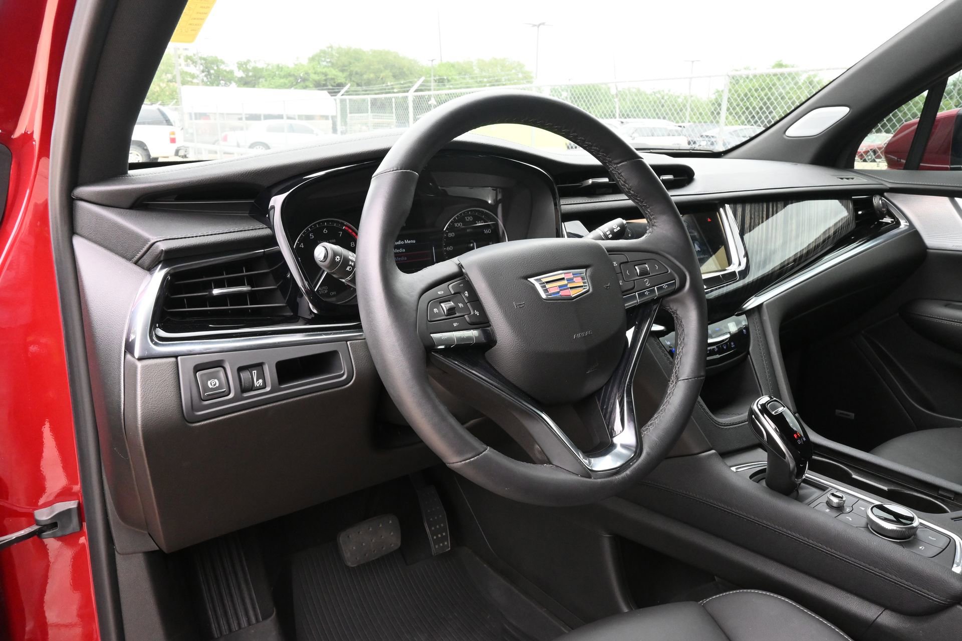 Used 2024 Cadillac XT6 Premium Luxury w/ LPO, Floor Liner Package FWD image 17
