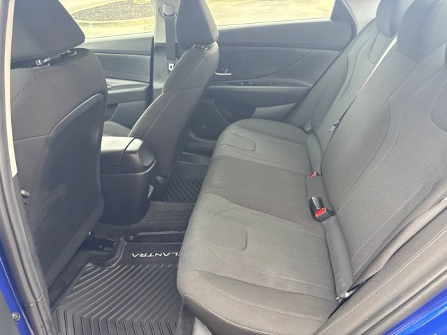 Used 2026 Hyundai Elantra SE FWD image 27