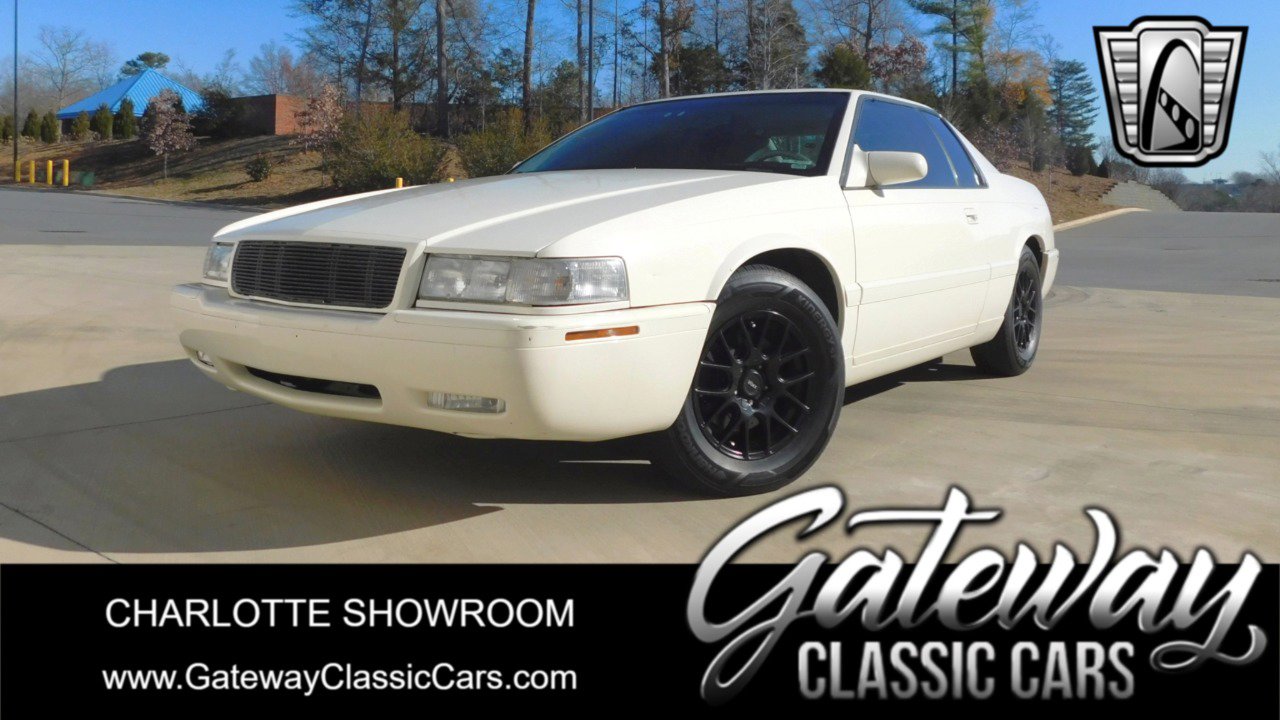 Used 2002 Cadillac Eldorado Collector's Edition image 1