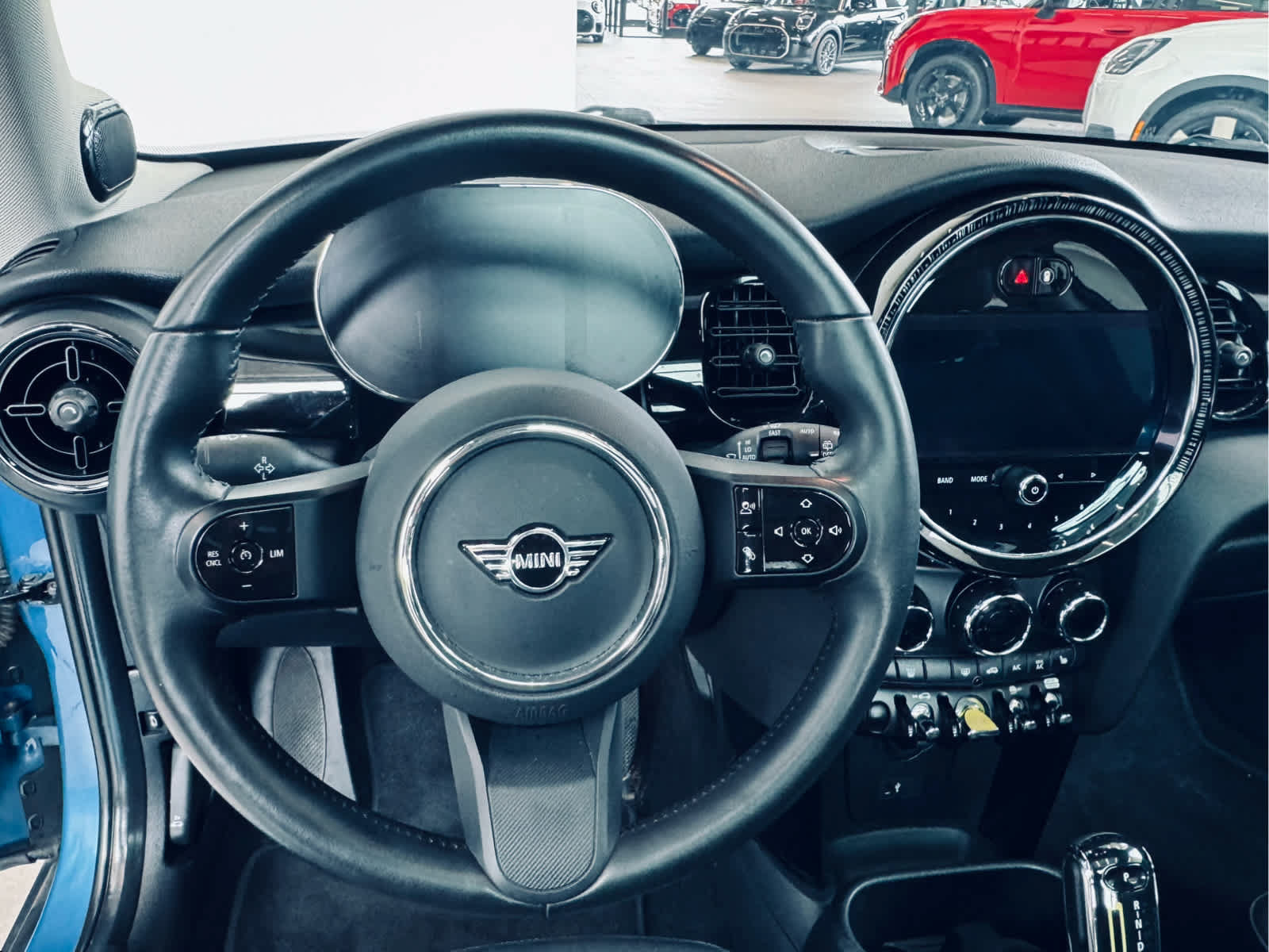Used 2024 MINI Cooper SE FWD image 18