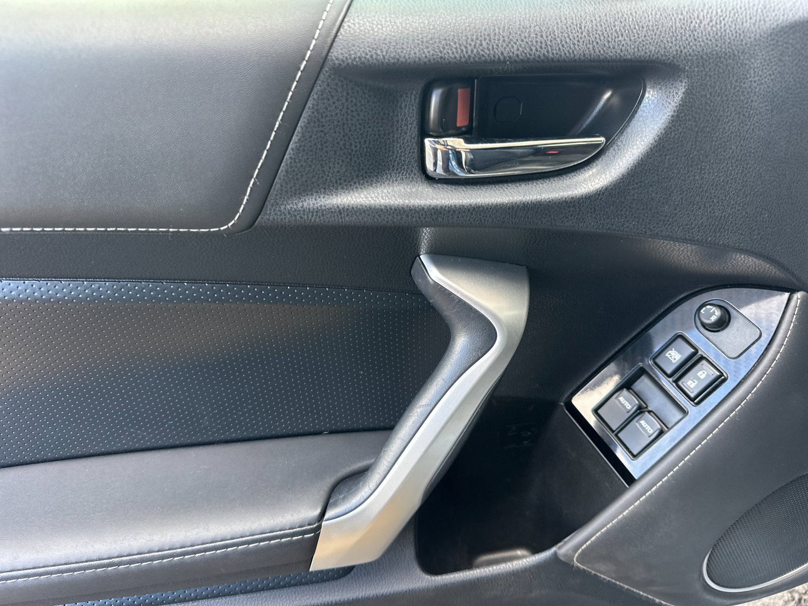 Used 2018 Subaru BRZ Limited w/ 50th Anniversary Edition image 10