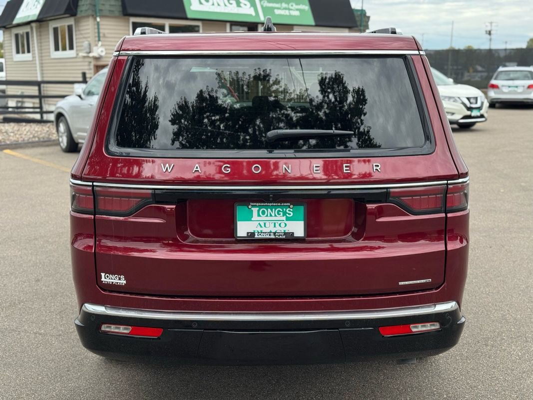 Used 2024 Jeep Wagoneer L Series II w/ Flexible Seating Group image 7