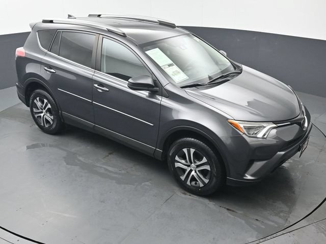 Used 2018 Toyota RAV4 LE w/ All Weather Liner Package AWD/4WD image 39