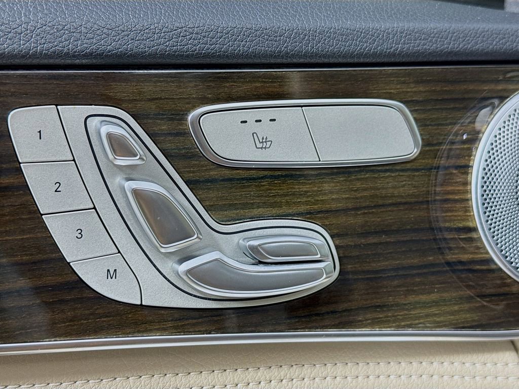 Used 2015 Mercedes-Benz C 300 Sedan image 13