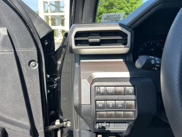 Used 2024 Toyota Tacoma TRD Off-Road AWD/4WD image 27